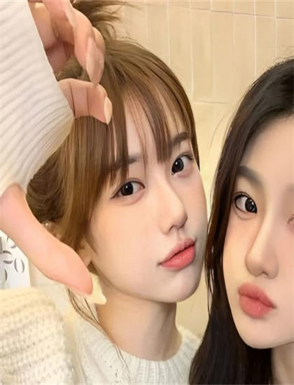 嗨！好少年剧本创作揭秘：水下拍摄的设备与技术挑战 探索艺术与技术的完美结合